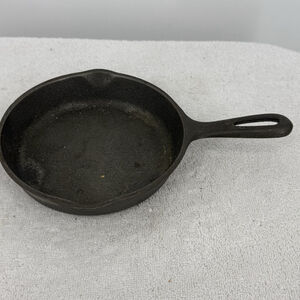Wagner Ware Cast Iron Skillet 6.5 inch B Handle Made In USA General Housewares